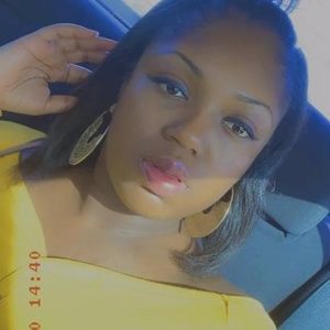 Meet your Posher, Sandy